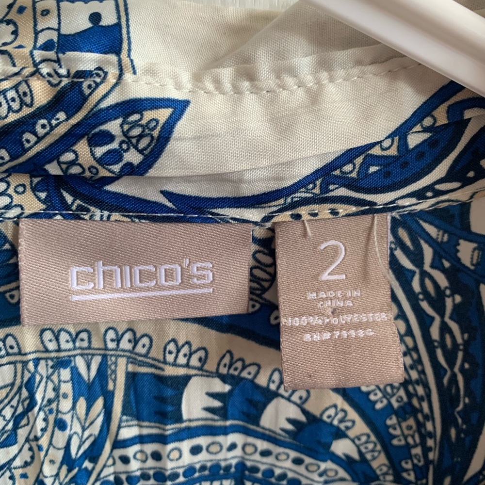 Chico’s Blue & White Paisley Button-Down Shirt – Size L (Chico’s 2) - Picture 4 of 5